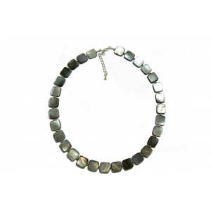 Shiny Black Mother of Pearl Necklace